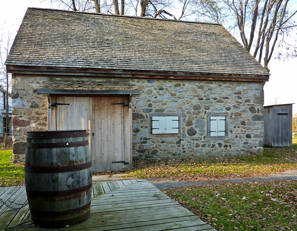 Original title:    Description Français : Maison LeBer-LeMoyne, 110, chemin de LaSalle, (Canada). (Protection LHN. Voir la liste des lieux patrimoniaux de Montréal pour plus de détails). This photo is of a cultural heritage site in Canada, number 12628 in the Canadian Register of Historic Places. Date 16 November 2010, 15:14:42 Source Own work Author Joanne Lévesque

Camera location 45° 25′ 48.29″ N, 73° 39′ 58.82″ W This and other images at their locations on: Google Maps - Google Earth - OpenStreetMap (Info)45.43008;-73.66634

